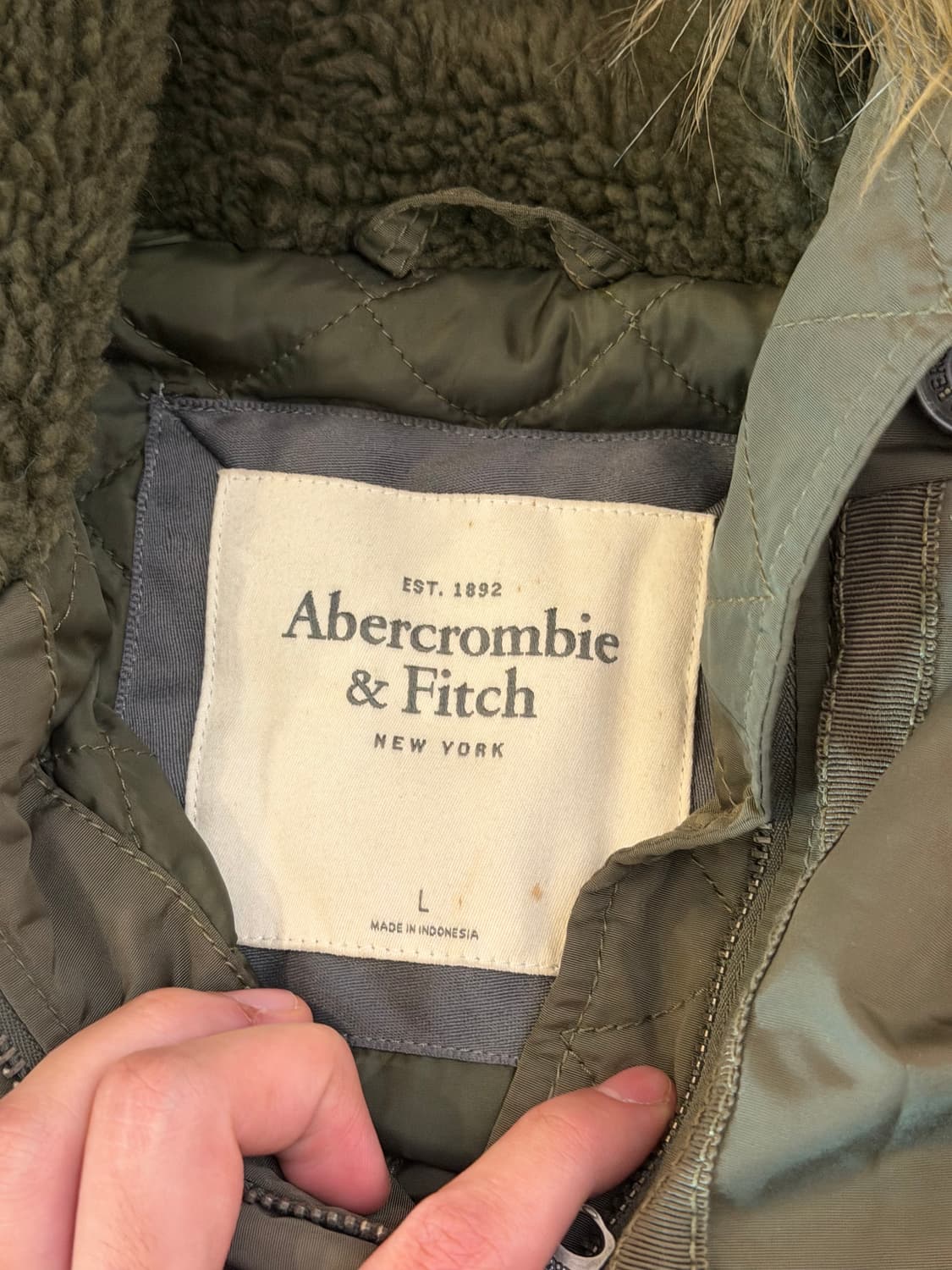 아베크롬비 y2k 울프죠 n2b 퍼 봄버자켓 카키 올리브 상품이미지5
