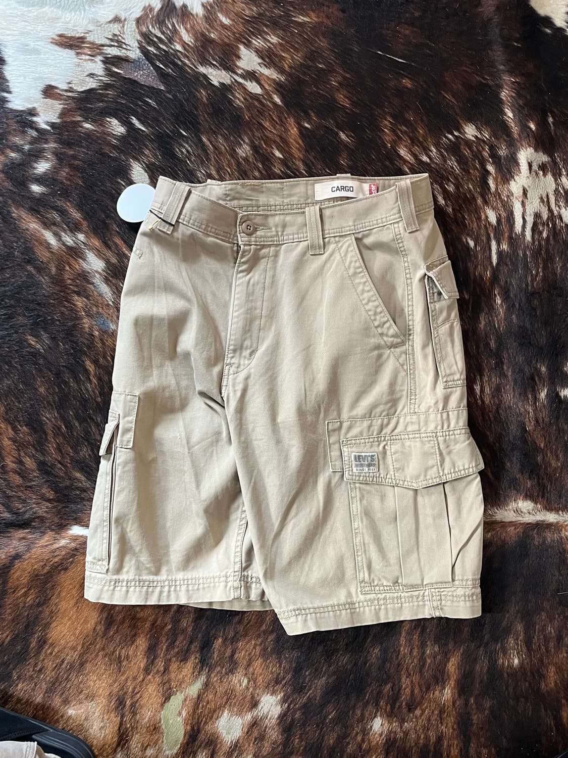 LEVIS CARGO POCKET SHORTS 상품이미지1