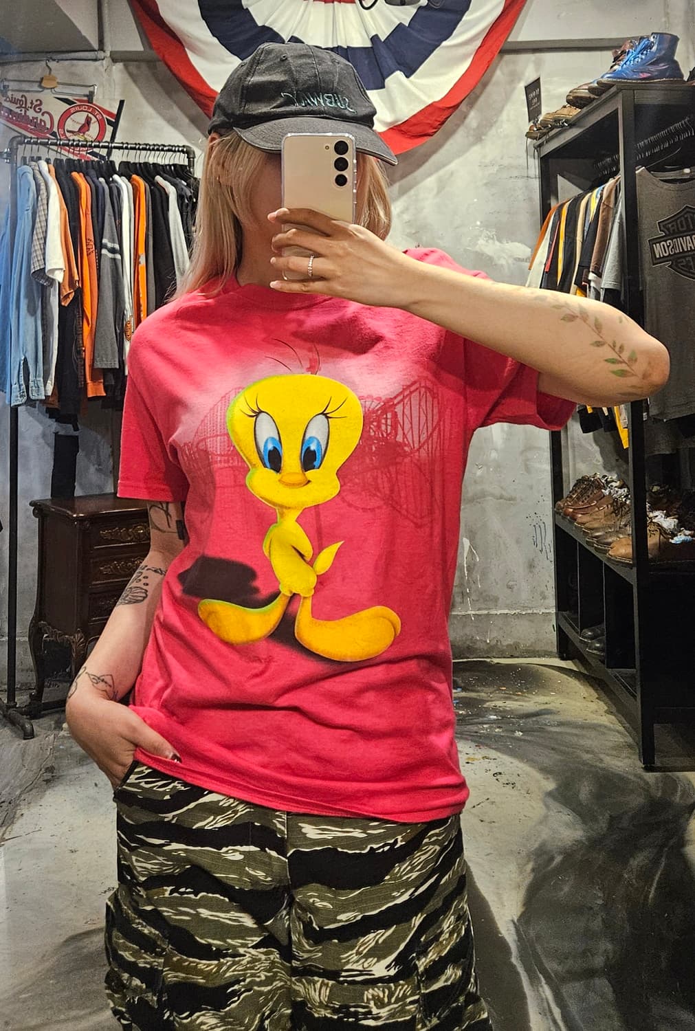 Six Flags - Looney Tunes- Tweety 상품이미지2