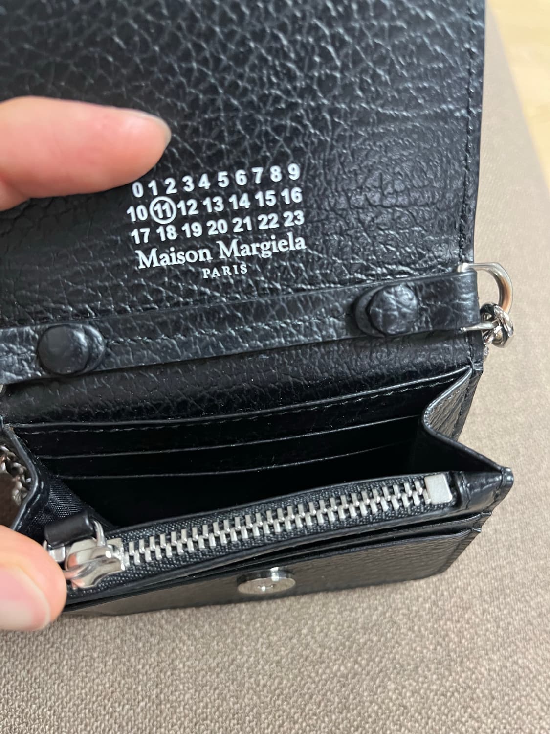 메종 마르지엘라 체인 반지갑 블랙 상품이미지6