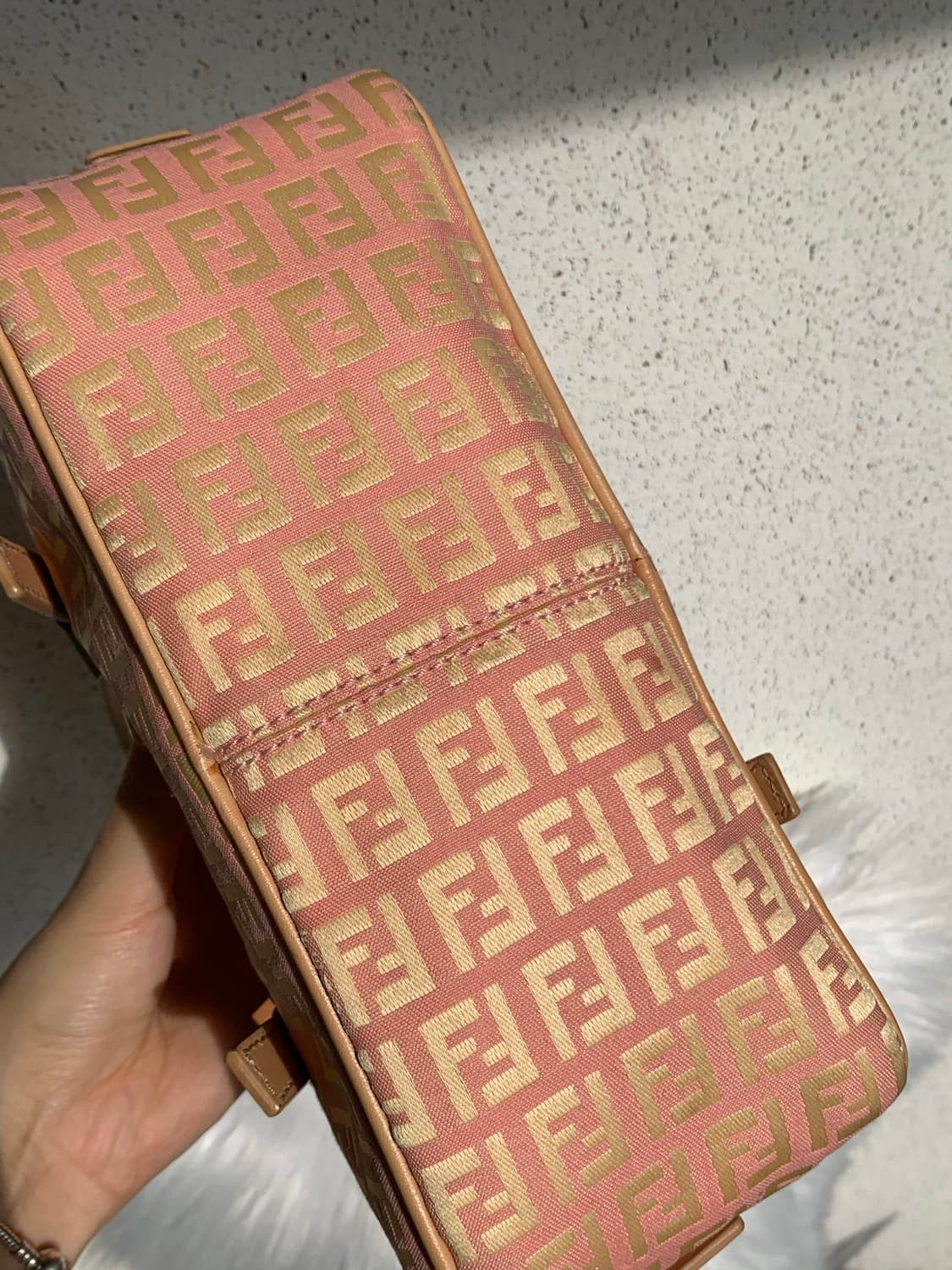 유일매물💞 FENDI 주카 패턴 핑크 토트 숄더백 상품이미지7