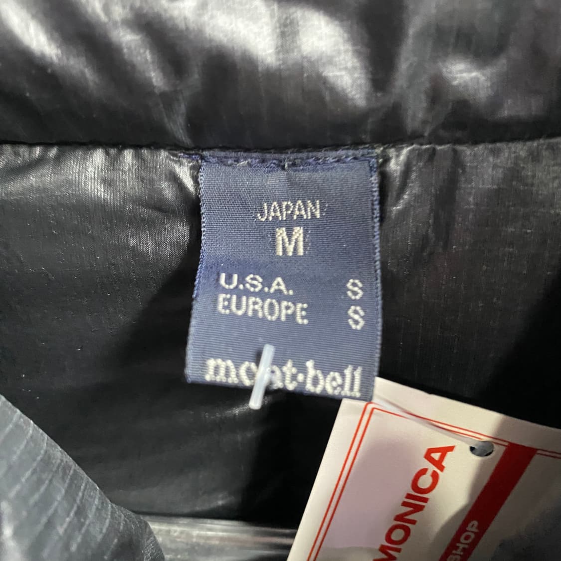 몽벨 슈페리어 블랙 다운 자켓 경량 패딩 B3832 상품이미지4