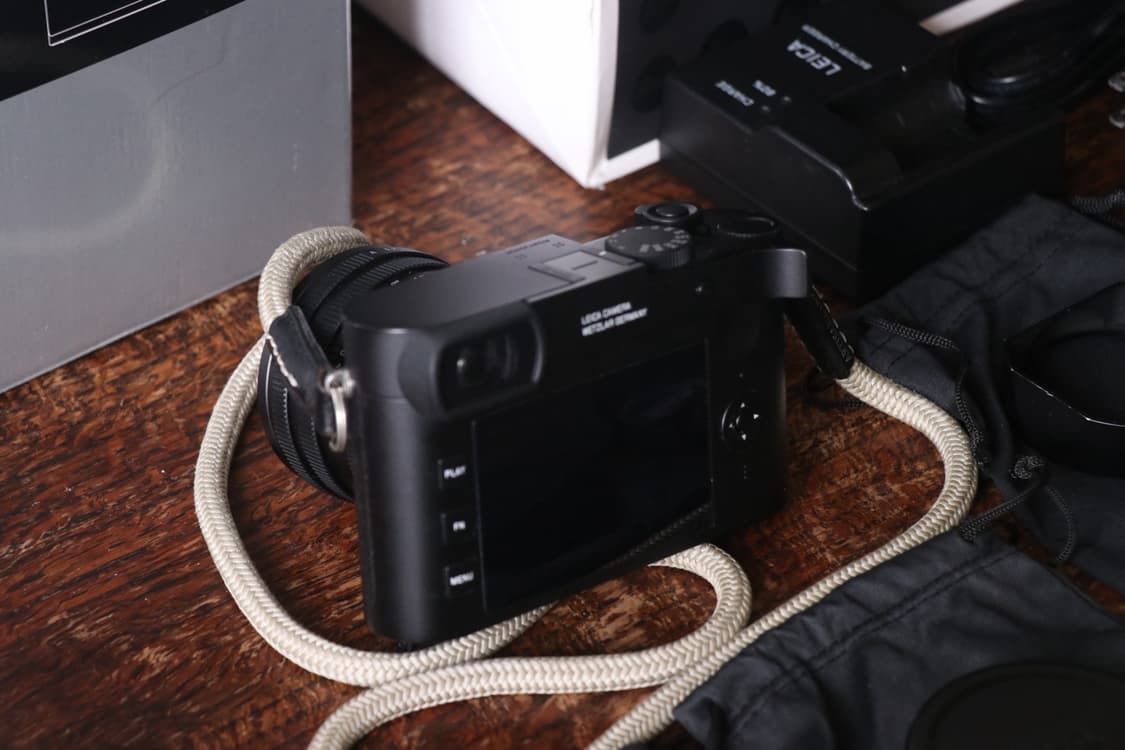 라이카 Q2 모노크롬 풀박스 상품이미지4