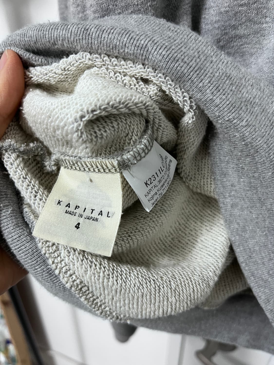 캐피탈 스마일 맨투맨 싸게 팝니다. 상품이미지4