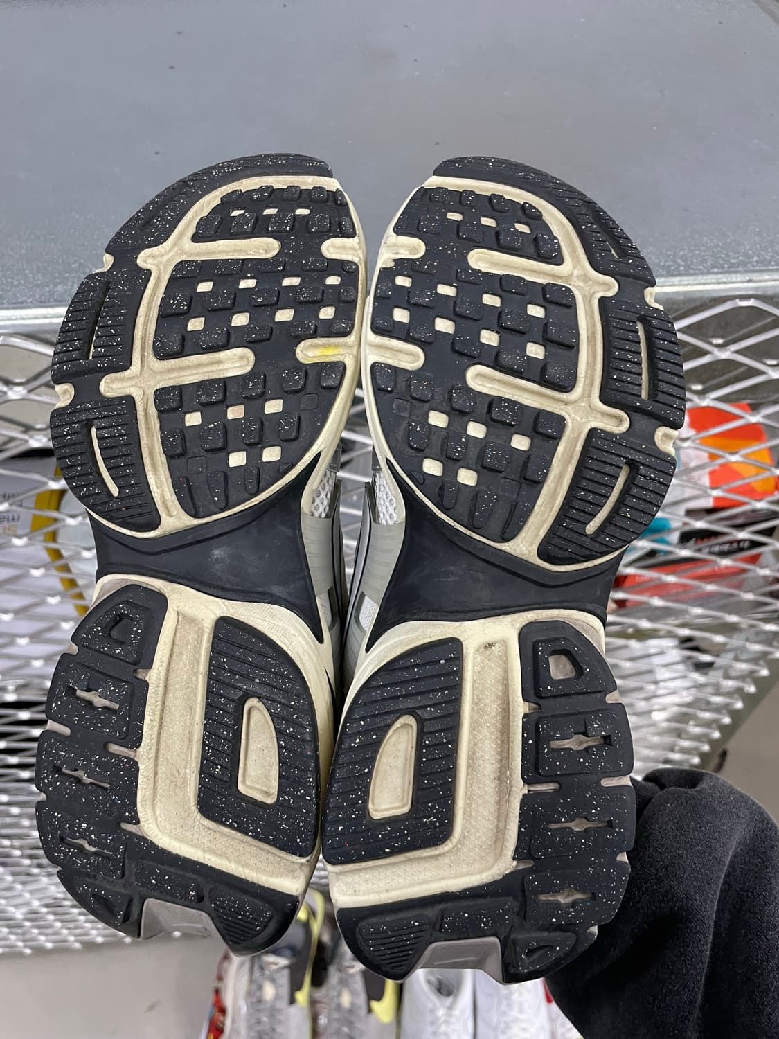 나이키 V2K 런 서밋 화이트 메탈릭 실버 235 상품이미지6