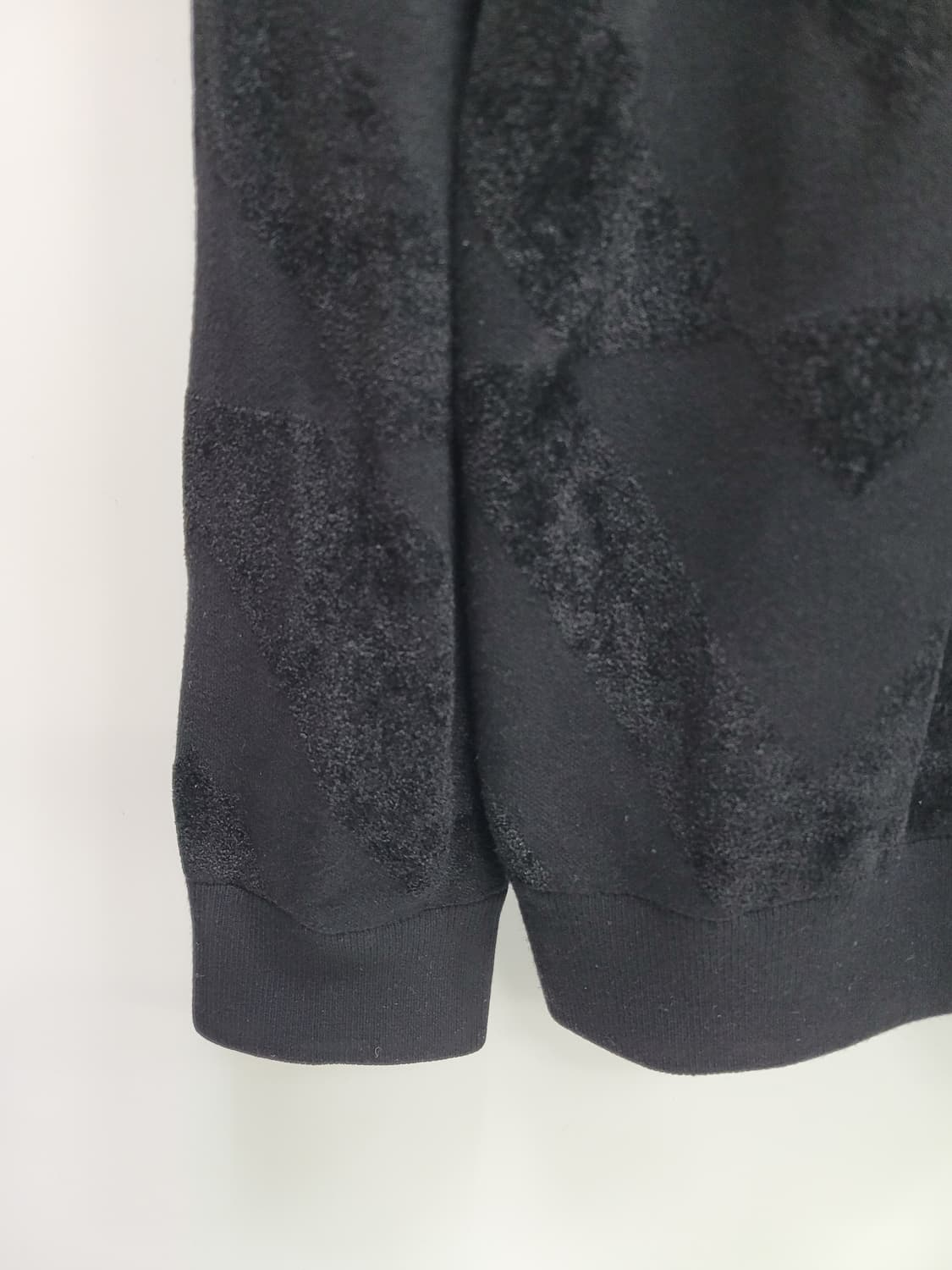 W.ANGLE 22FW 와이드앵글 자카드 방풍 스웨트 / 남 110

 상품이미지6