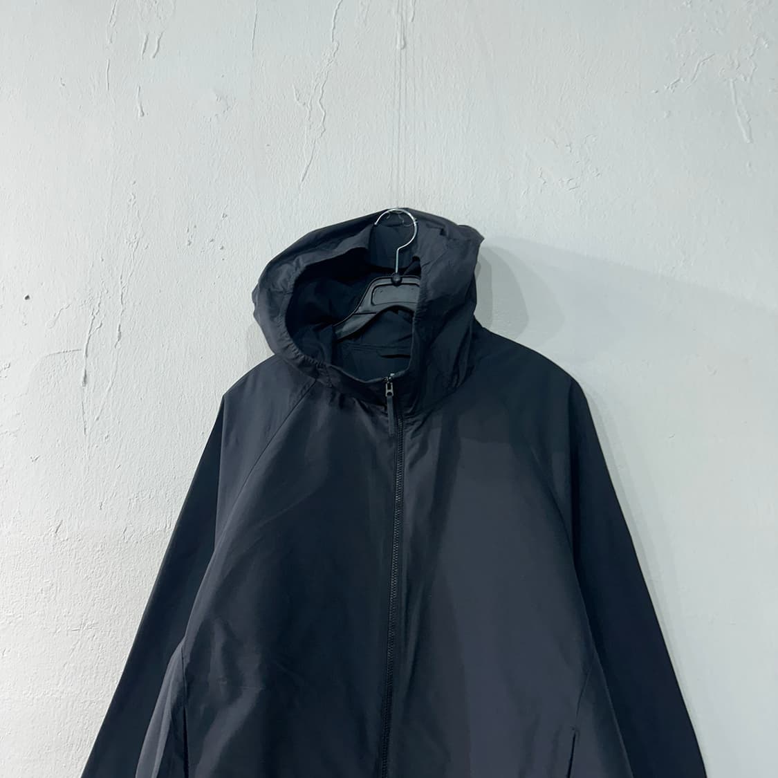 유니클로 UV 포켓터블  바람막이 여성M 상품이미지2