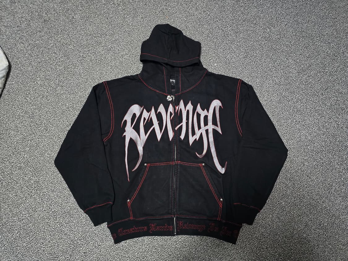 [L] REVENGE 리벤지 자수 후드 집업 블랙 레드 상품이미지3
