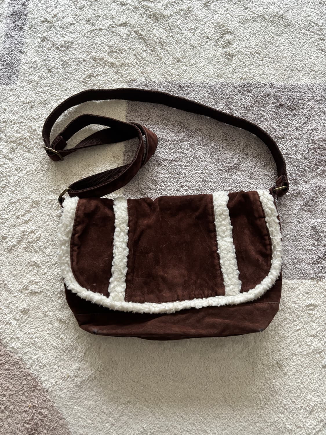 빈티지 퍼 크로스백 상품이미지1