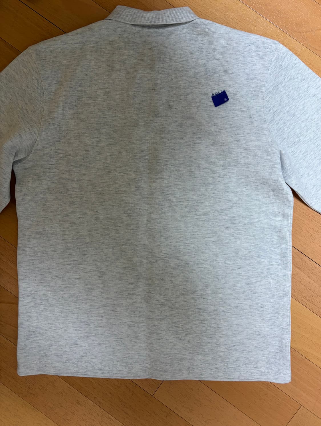 아더에러 폴로 티셔츠 S 팝니다 상품이미지2