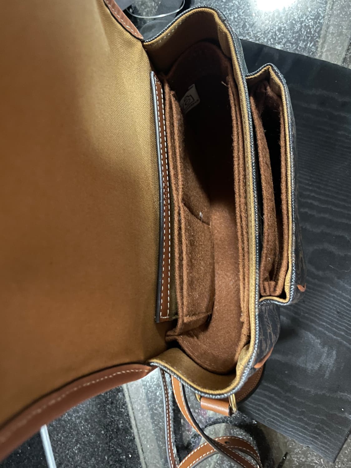 셀린느 풀코백 미디엄 상품이미지3