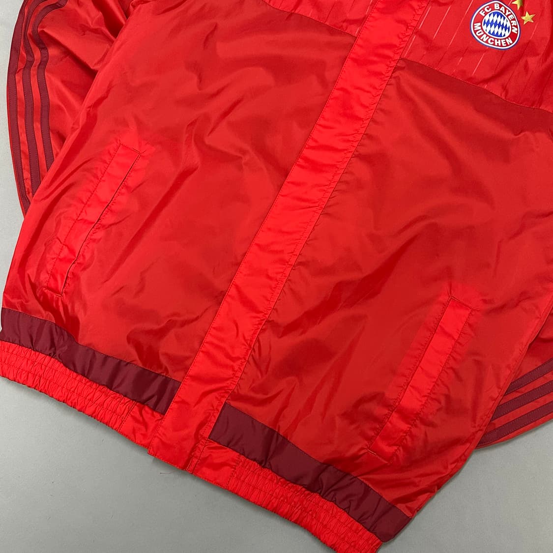 아디다스 바이에른뮌헨 레드 바람막이 M 상품이미지5