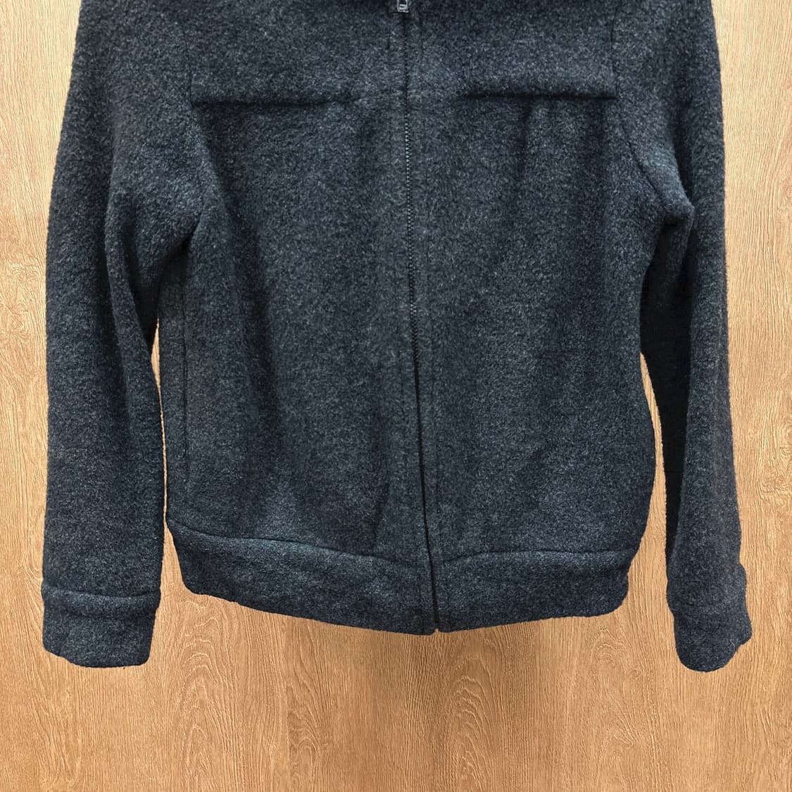 버버리 블루 라벨 후드넥 플리스 집업 로고 탭 디테일 레귤러핏 차콜 상품이미지5