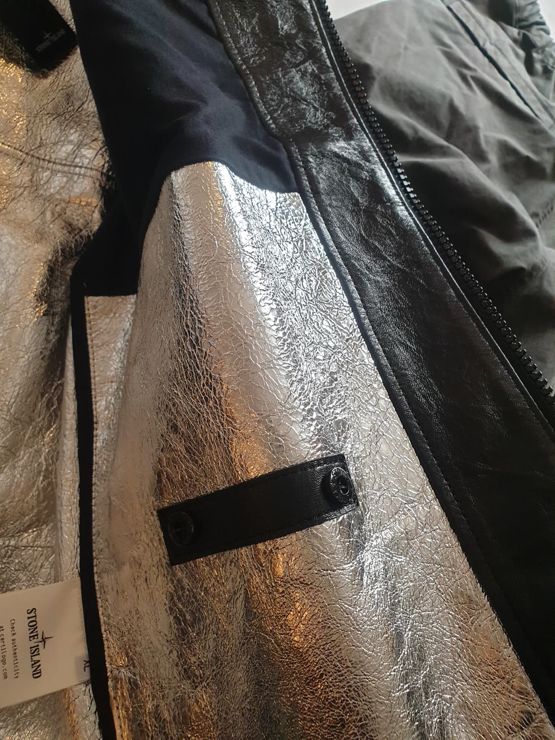 스톤아일랜드 메탈 라미나 레더 가죽자켓 상품이미지6