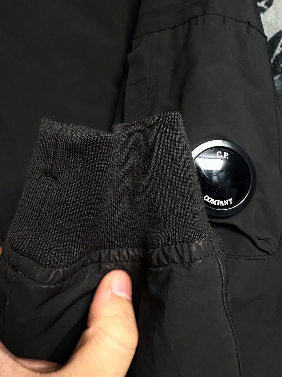 CP 컴퍼니 렌즈 붐버자켓 상품이미지4