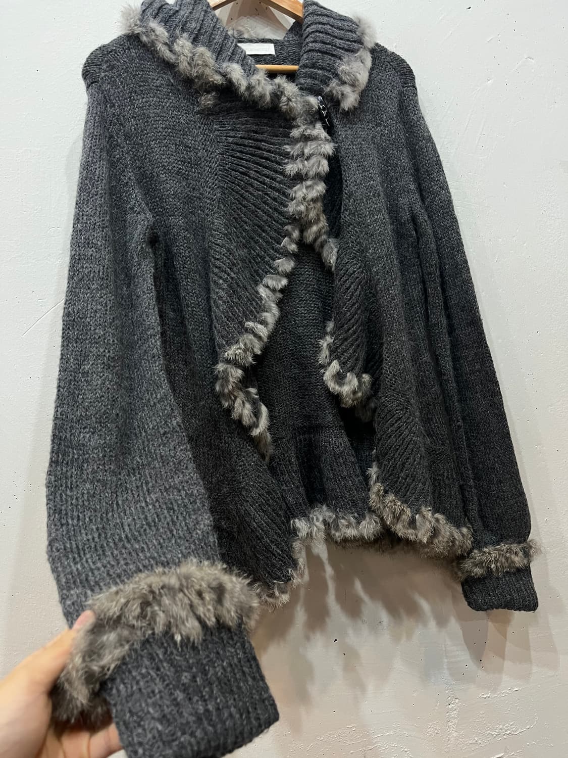 Earth JPN 페어리 퍼 트리밍 울 알파카 가디건  상품이미지3