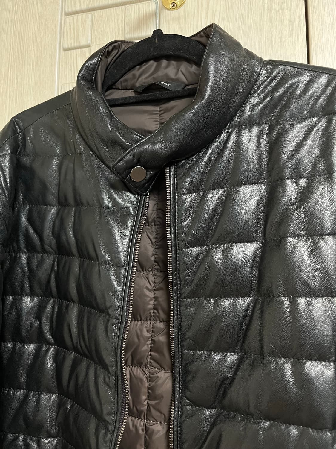 듀퐁 레더 경량패딩 상품이미지1