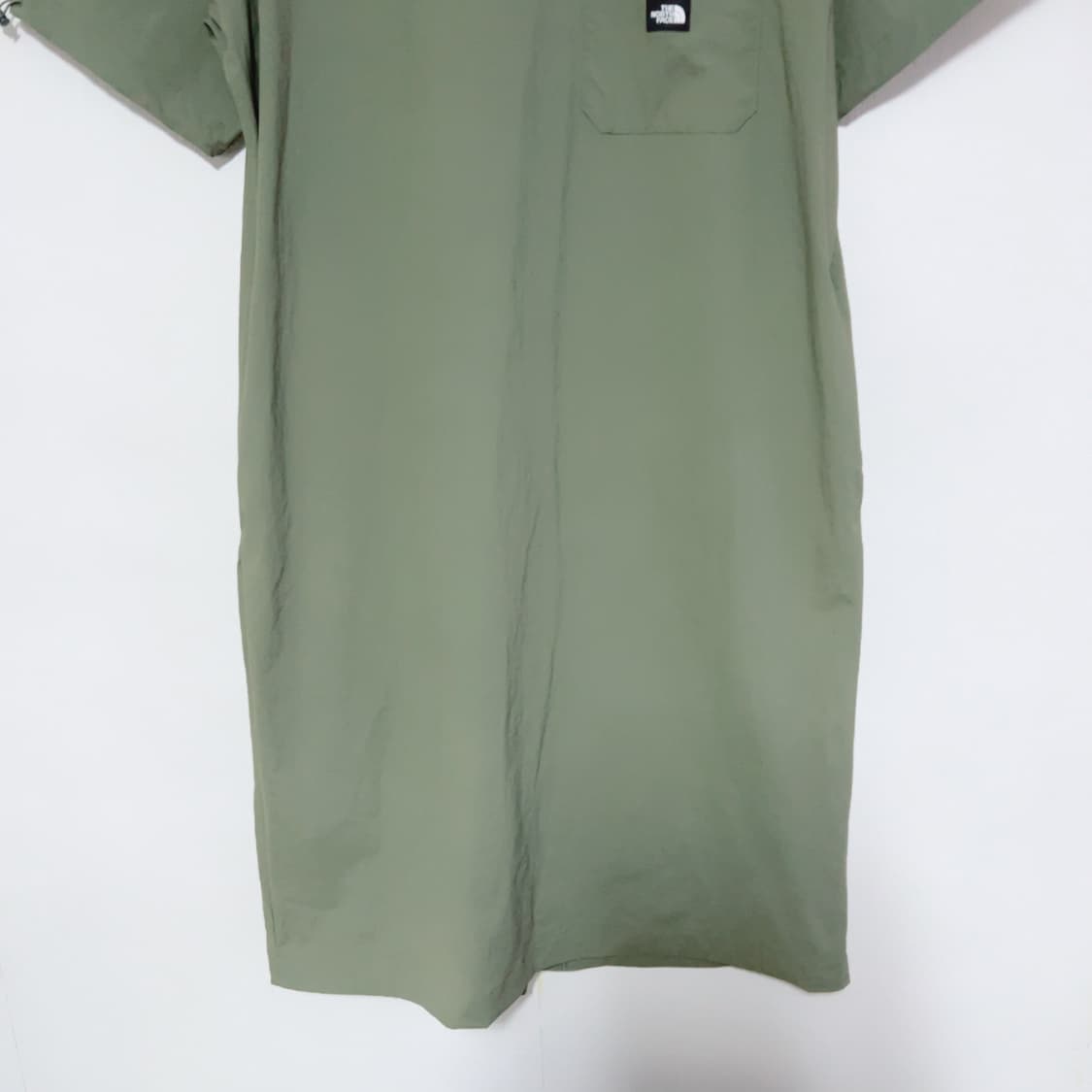 노스페이스 카키 포켓 나일론 반팔 원피스 상품이미지3
