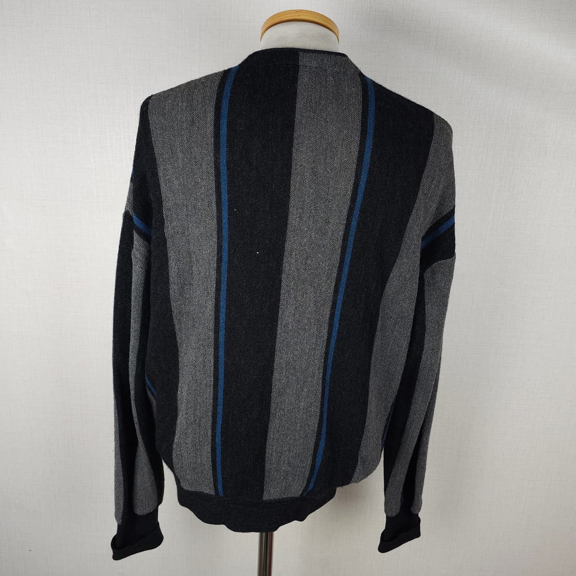 라코스테 V넥니트가디건 남자100사이즈  상품이미지4