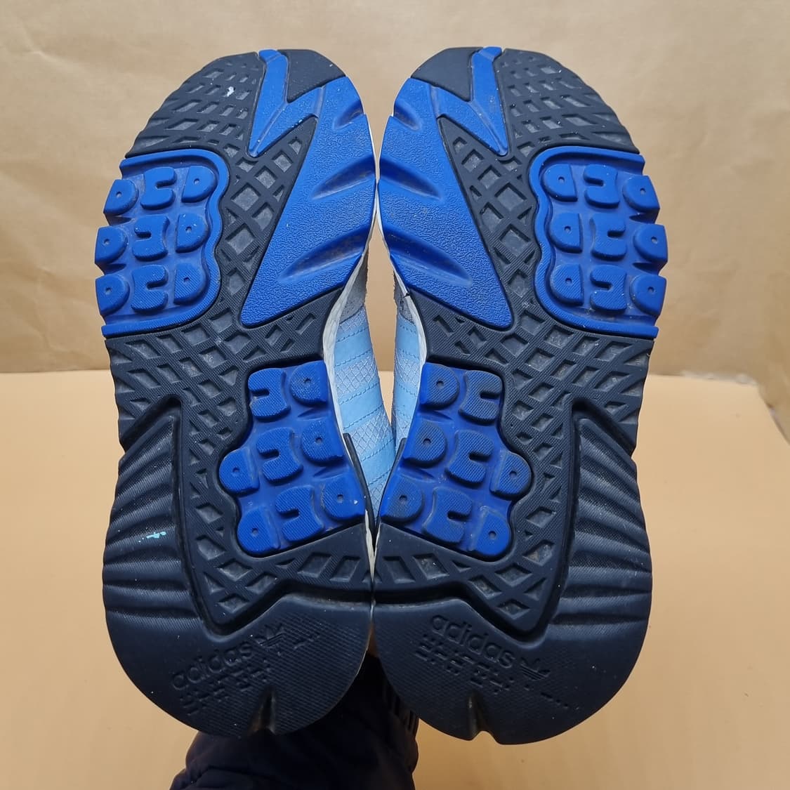 아디다스 나이트조거 여성운동화240  상품이미지3