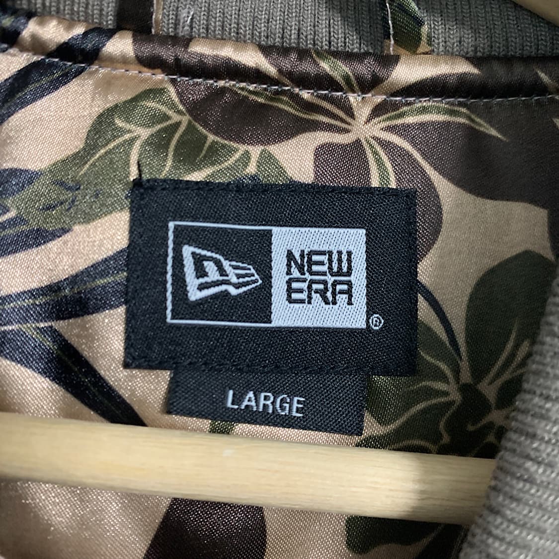 뉴에라 플라워 자켓 점퍼 L 상품이미지2