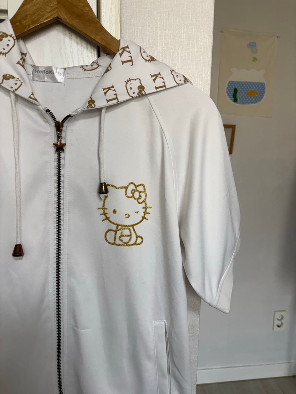 키티 골드 반소매 후드집업 상품이미지2