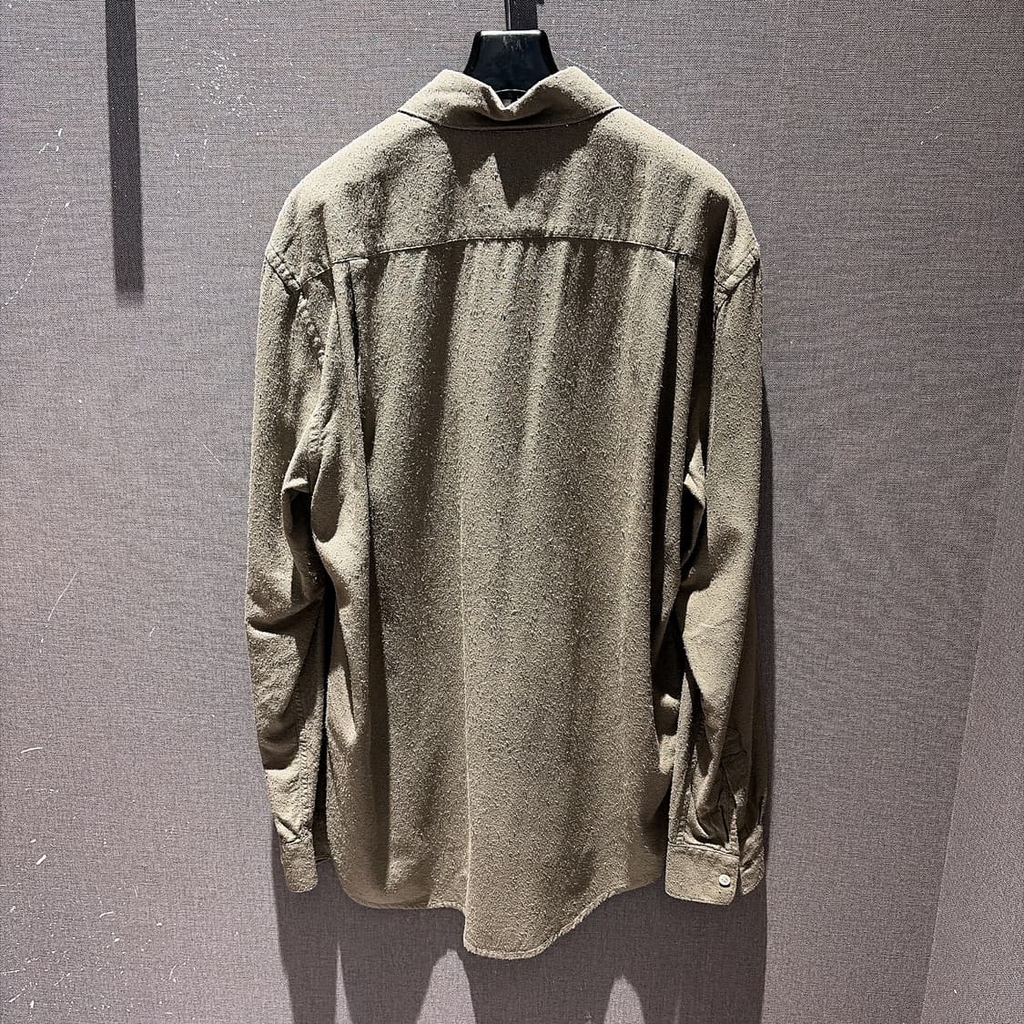 (정품/새상품)  아워레가시 남성 카키 실크 클래식 셔츠 상품이미지3