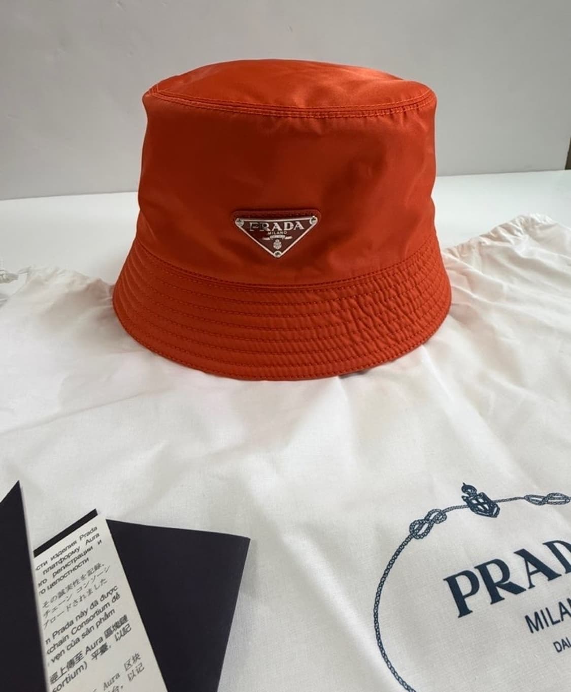 프라다 벙거지 prada 상품이미지1