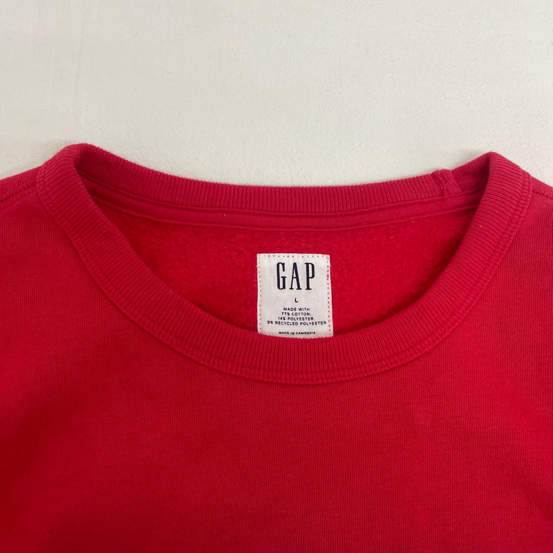 [GAP] 레드 로고 기모 맨투맨 상품이미지3