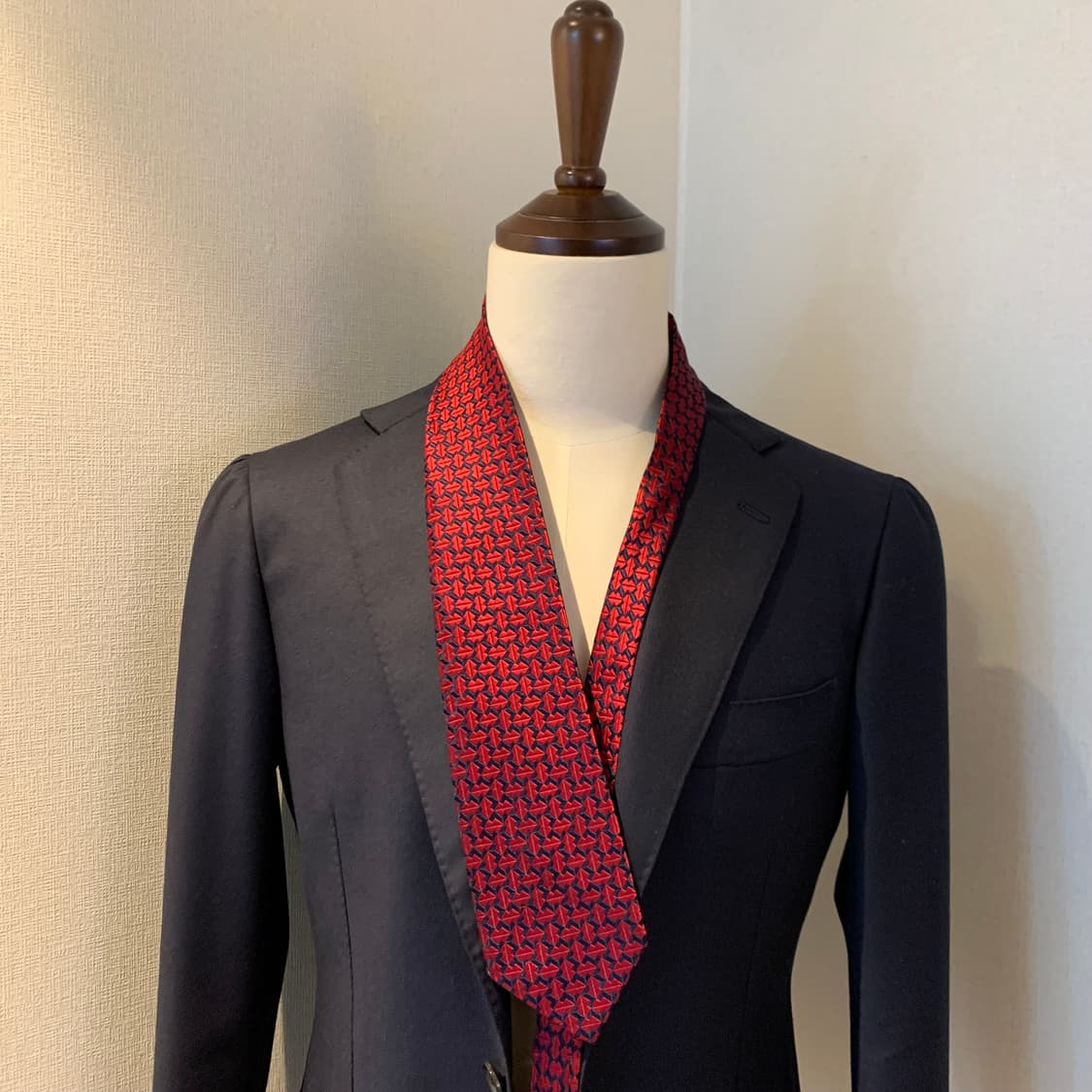 니나리치(NINA RICCI) 명품넥타이 A+등급 레드컬러 8cm 상품이미지1