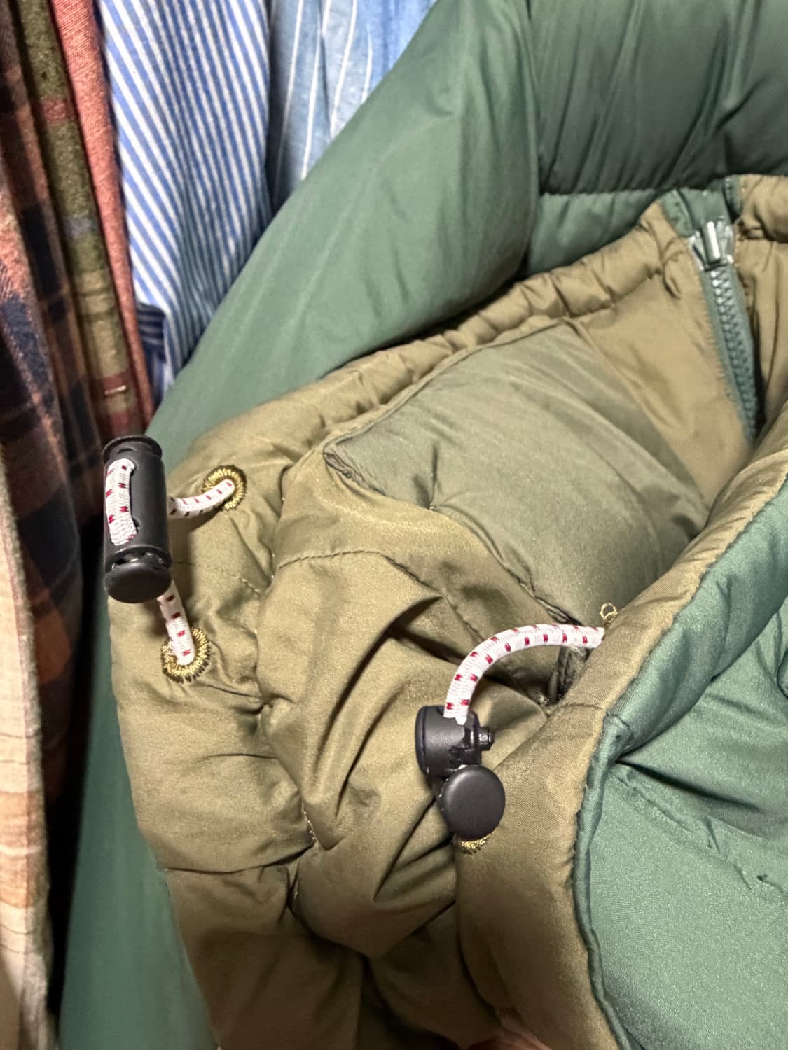 유니클로 jw앤더슨 덕다운 양면 패딩 XL 상품이미지5