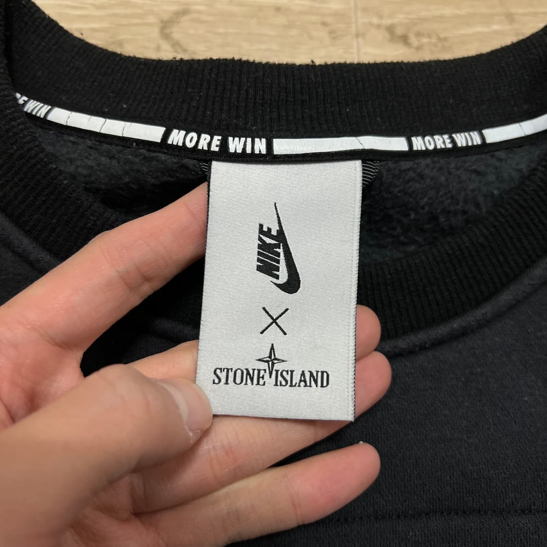 나이키 X 스톤아일랜드 콜라보 맨투맨 티셔츠 [다크네이비] L/100 상품이미지6