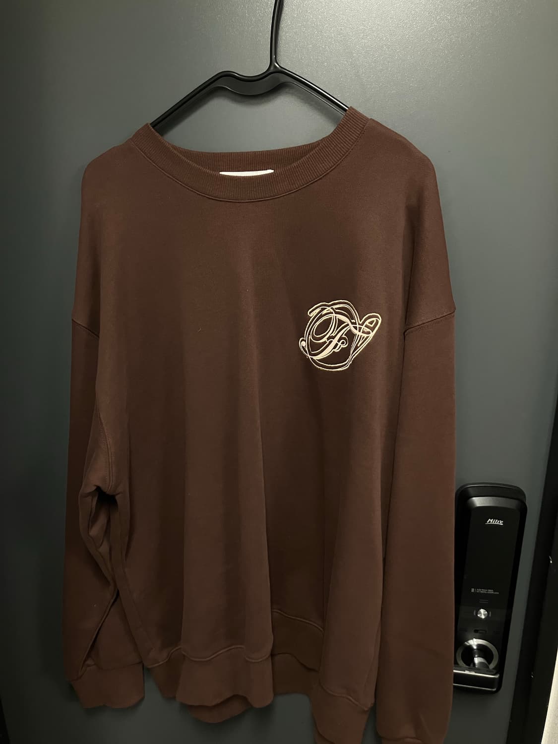 팔레트 맨투맨 팔아요 상품이미지1