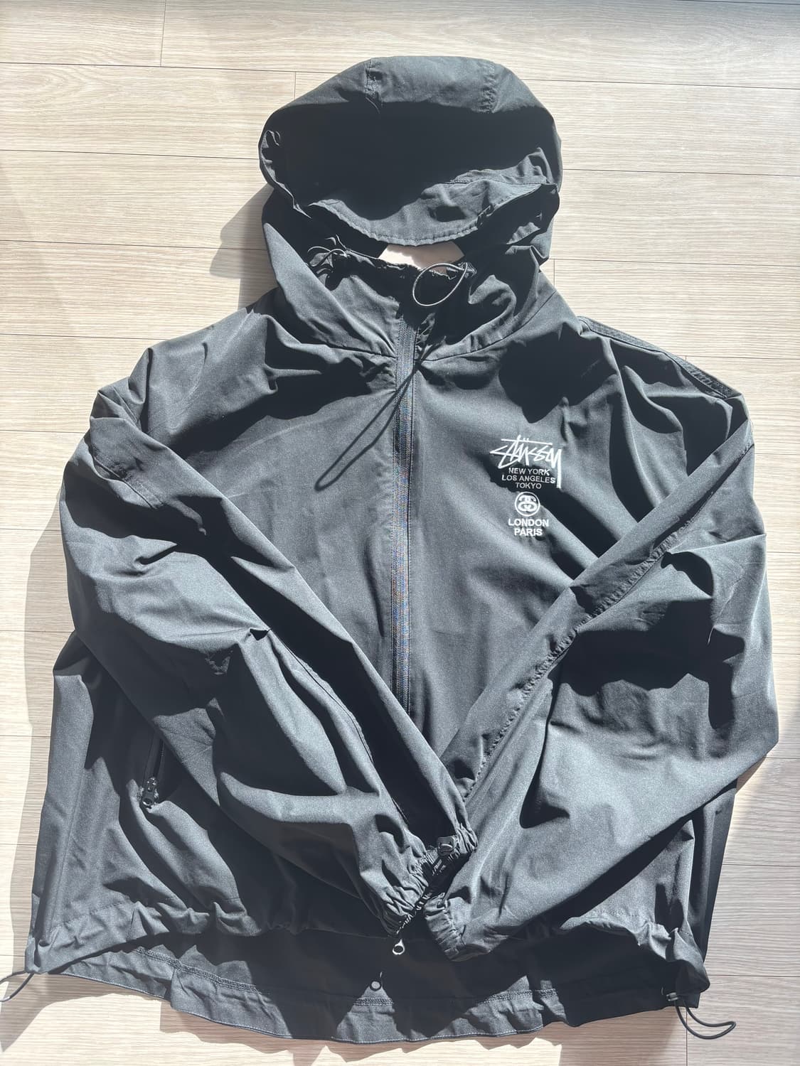 스투시 월드투어 바람막이 팝니다! 상품이미지1