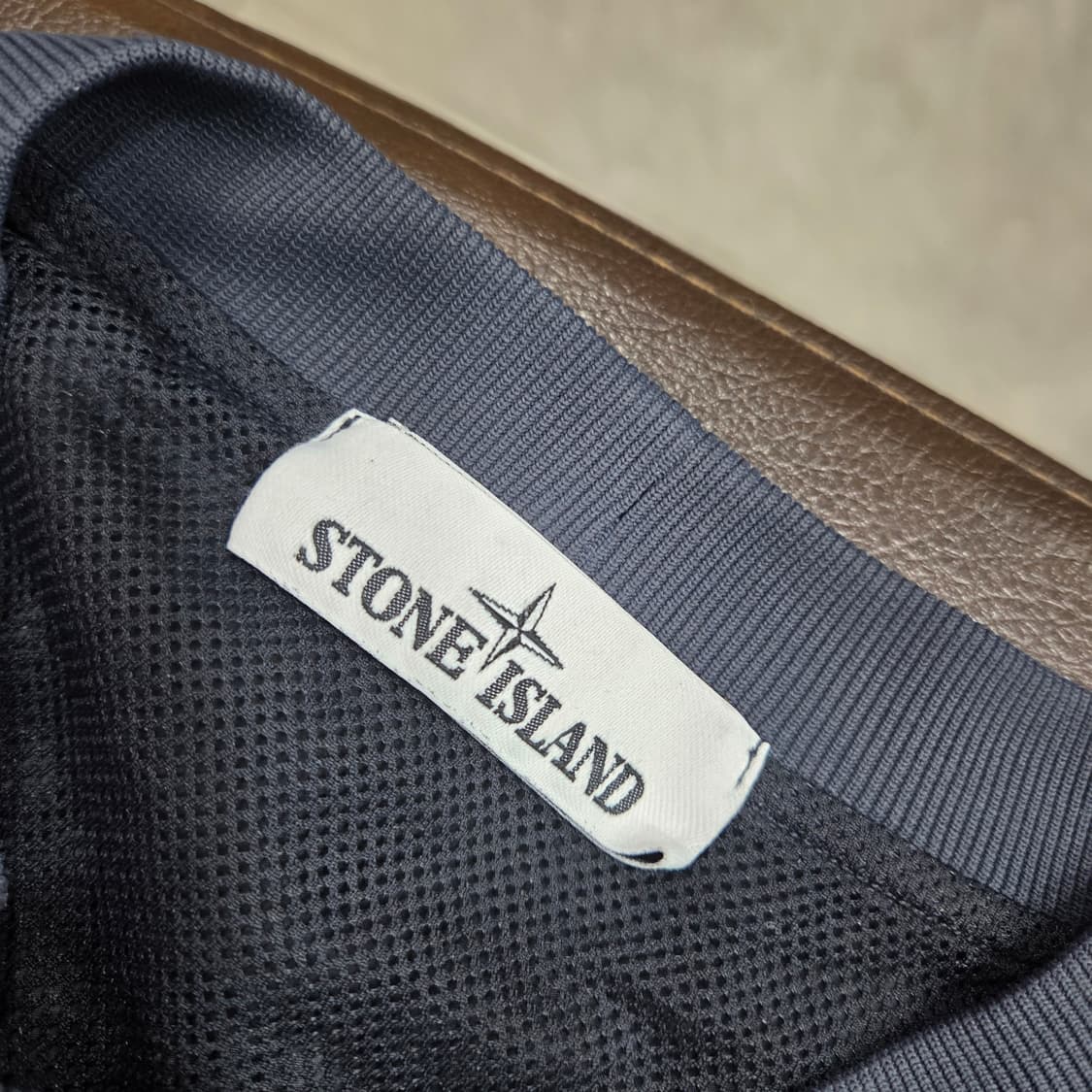 스톤아일랜드 나이론 메탈 맨튼맨 상품이미지6