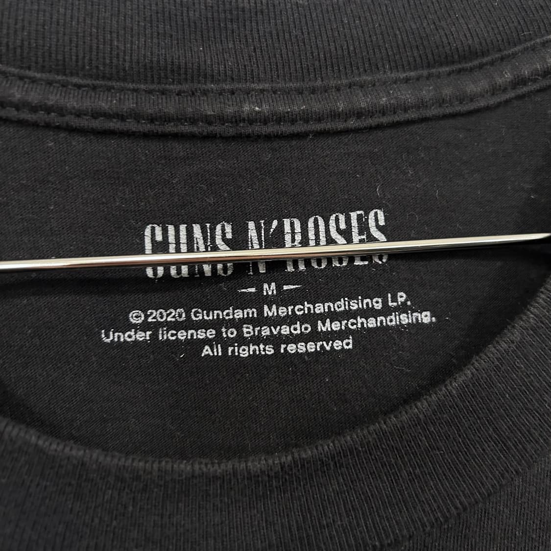 건즈 앤 로지스 2020 머챈다이즈 프린팅 반팔티 상품이미지3