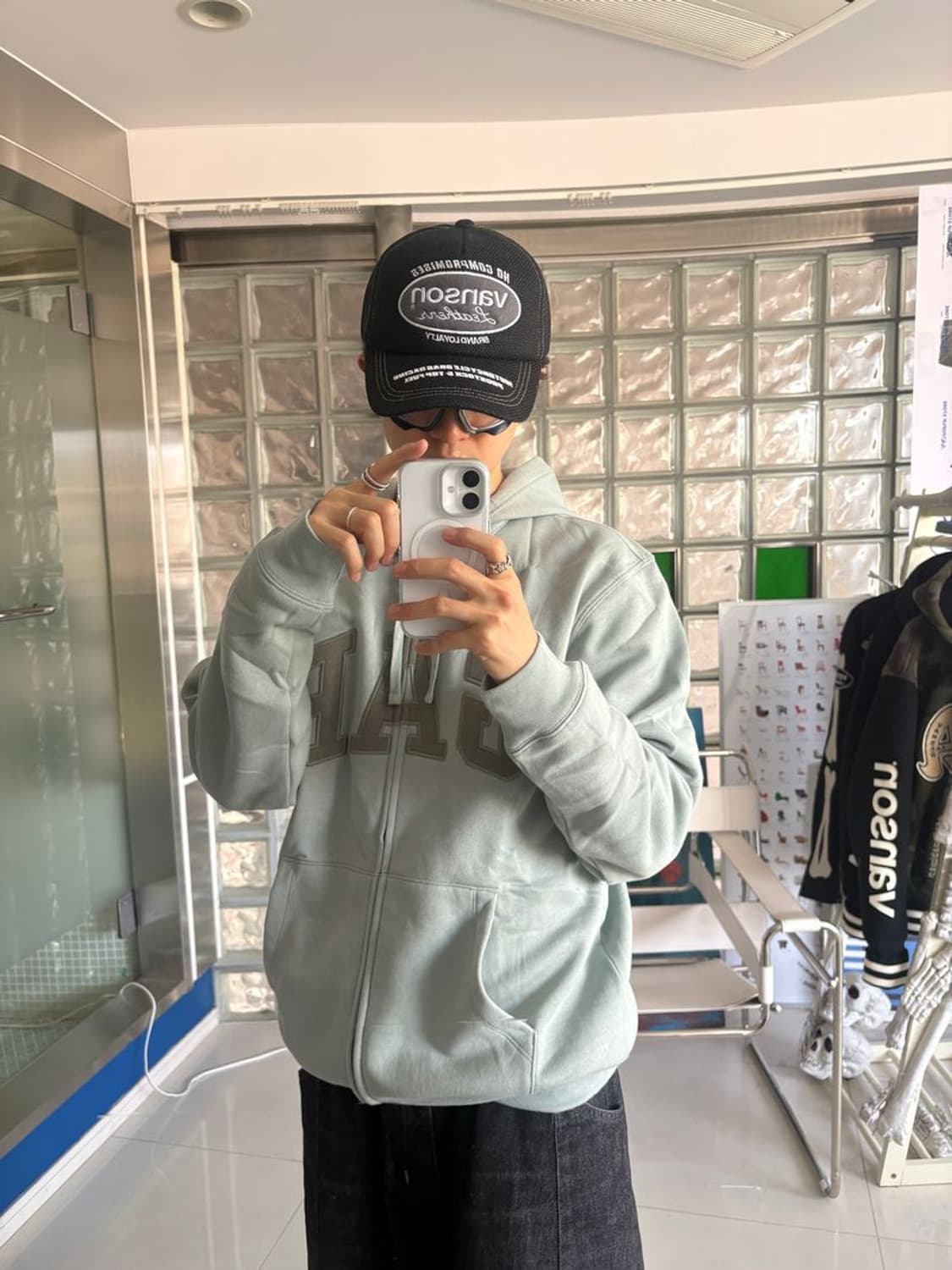 RELAX LOGO ZIPUP HOODIE 릴랙스 로고 지퍼 후드티 상품이미지4