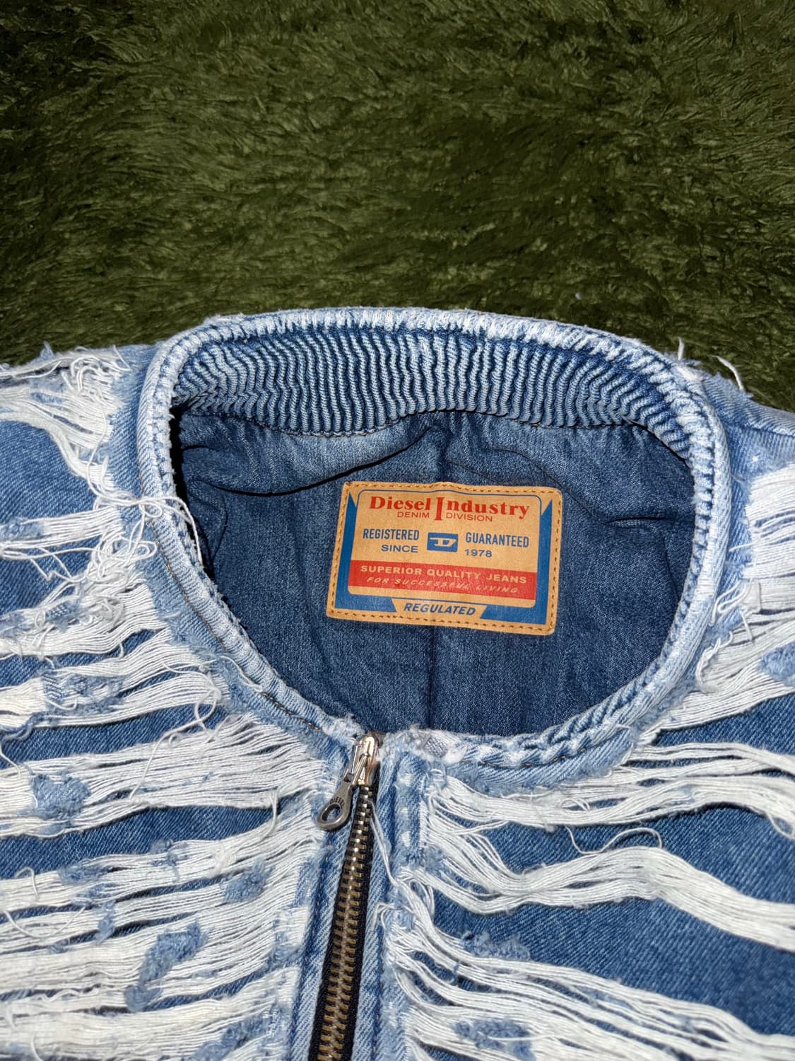 [XL] 디젤 디스트로이드 헤비웨이트 데님 봄버 자켓 라이트 인디고 상품이미지3