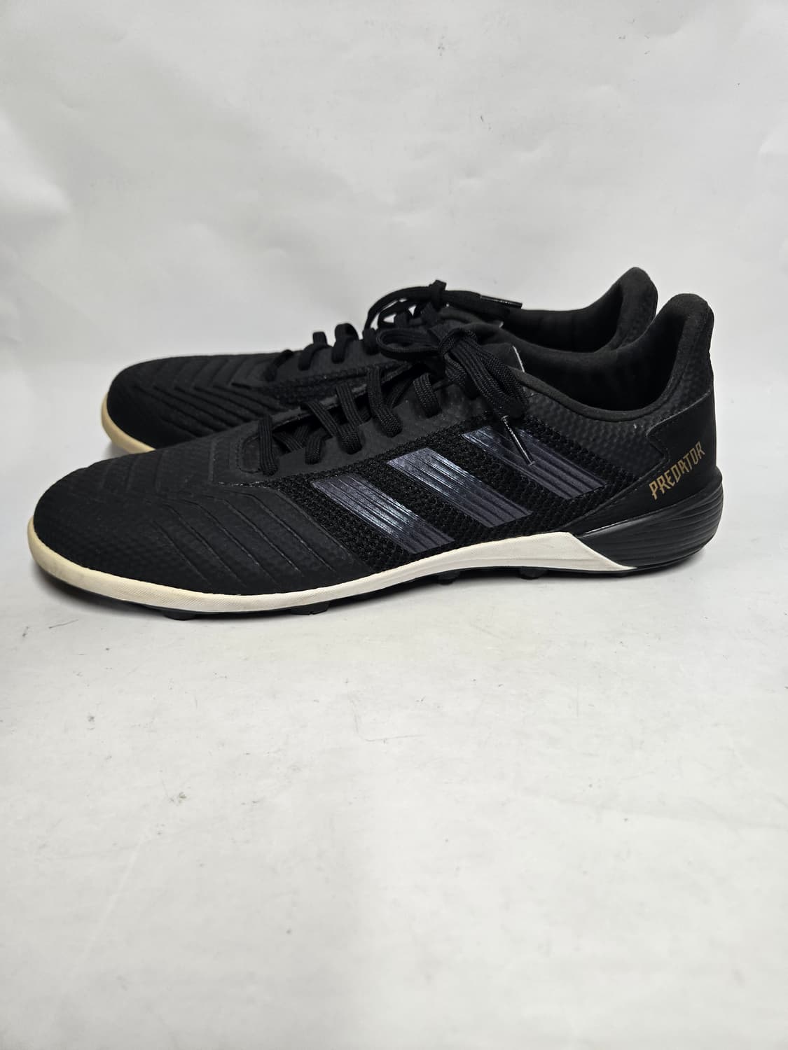 새제품)아디다스 프레데터 19.3 풋살화 265mm 상품이미지3