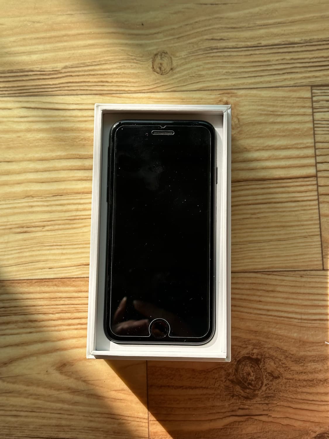 아이폰 se2 128 블랙 풀박스 상품이미지1