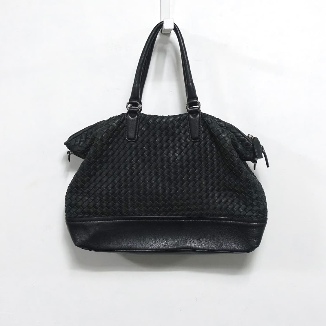 ANNE KLEIN 앤클라인 레더 위빙 빅 숄더 토트백  상품이미지4