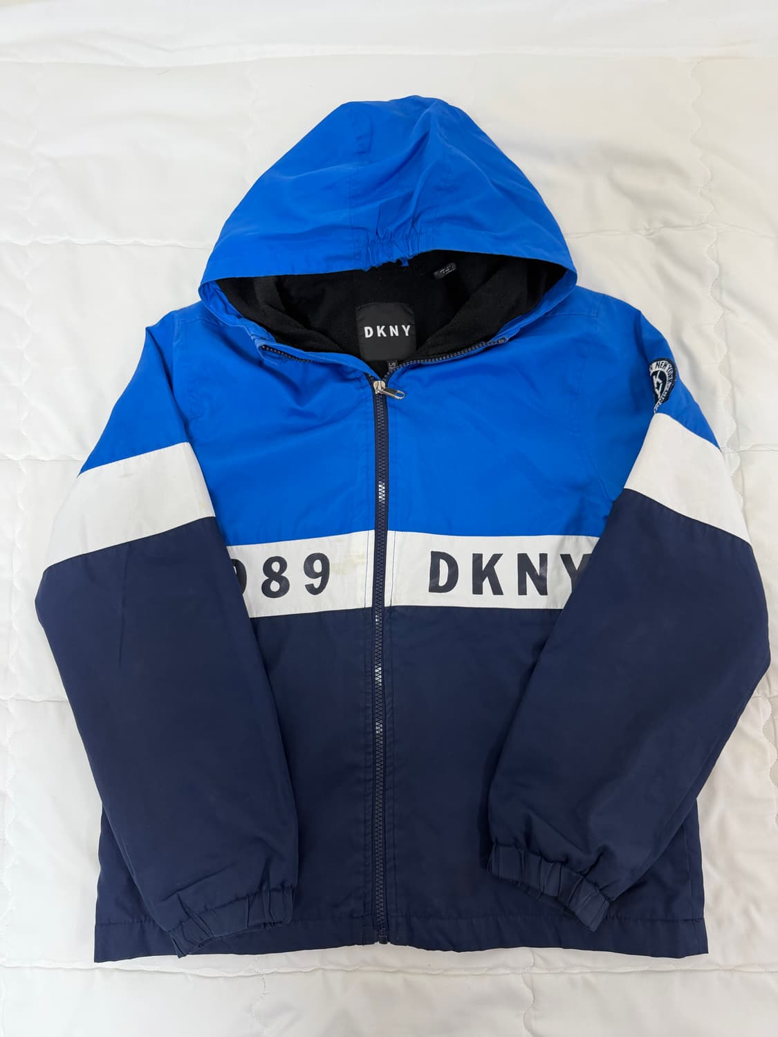 🔥DKNY 바람막이 급처🔥 상품이미지1