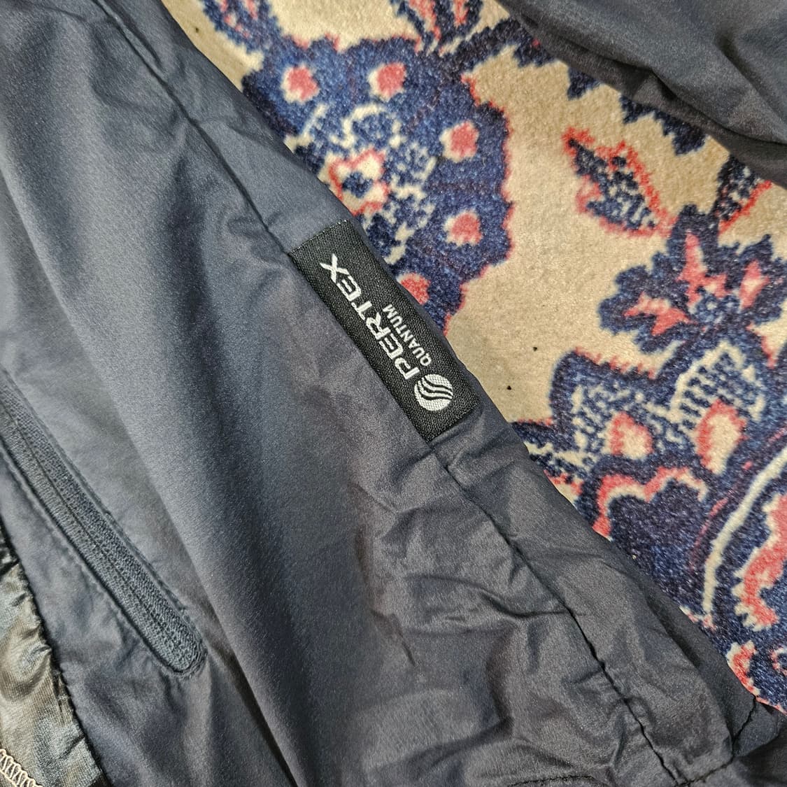 블랙야크 초경량 유광 후드 바람막이 상품이미지5