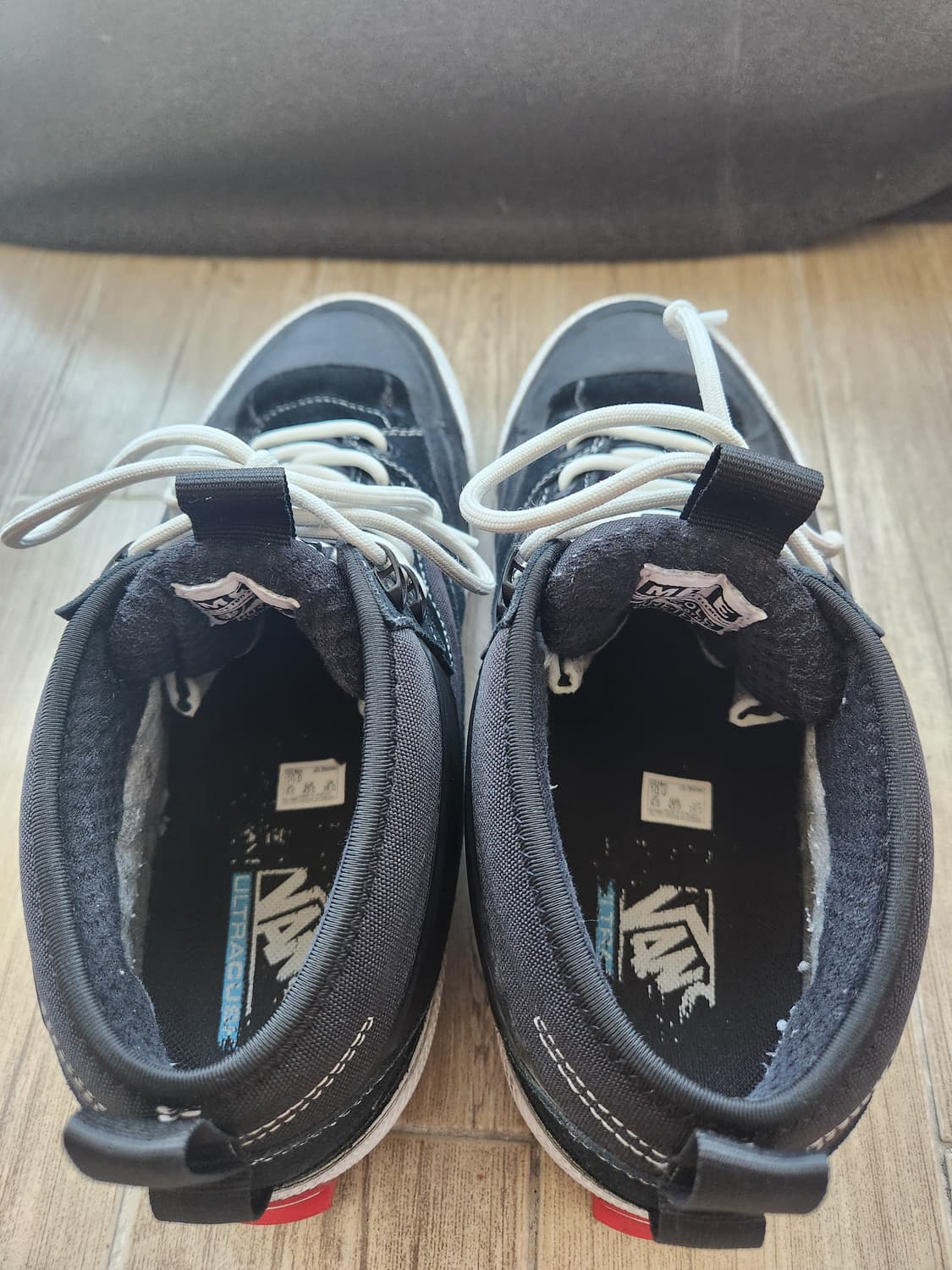 반스 MTE 하프 캡 고어텍스 블랙 (280) 상품이미지3