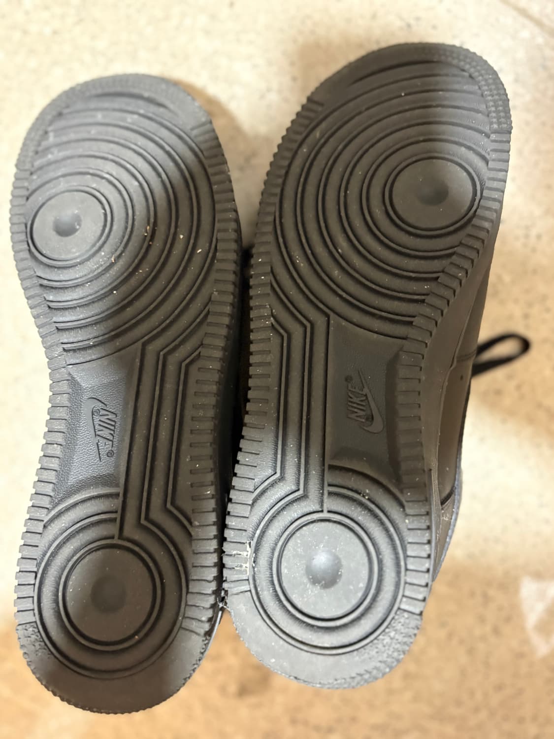 [255] 나이키 x 슈프림 에어포스 1 로우 블랙 255 상품이미지5