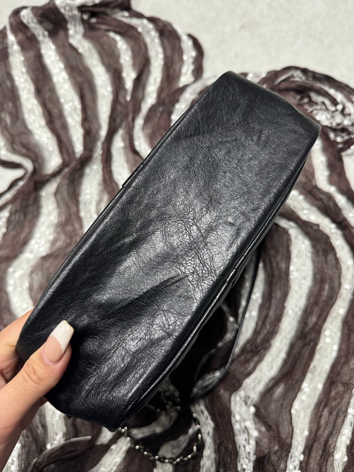 마뗑킴 스터드 미들 퀄팅백 상품이미지8