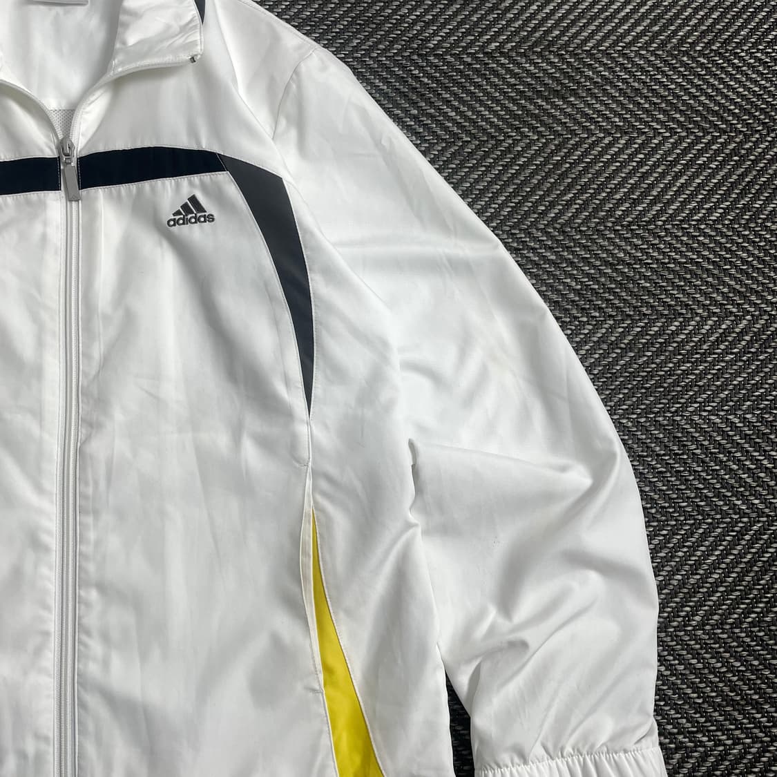 00s 아디다스 올드스쿨 디테일 바람막이o 3930 상품이미지4