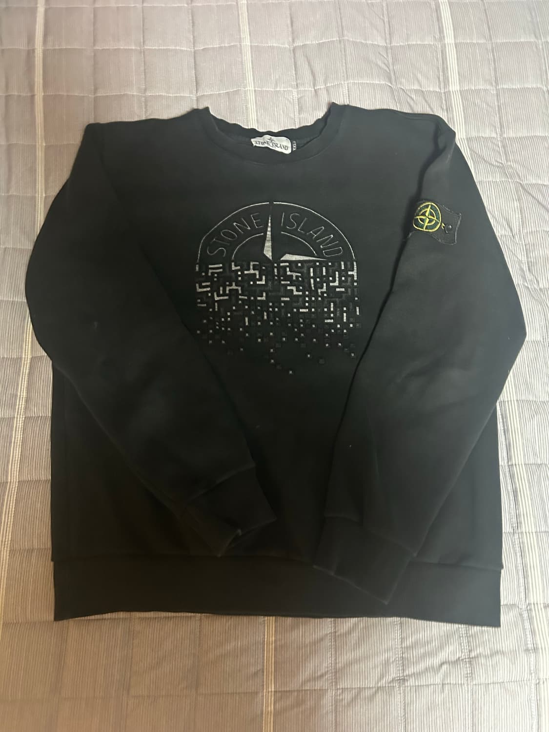 스톤 아일랜드 맨투맨 팝니다 상품이미지1