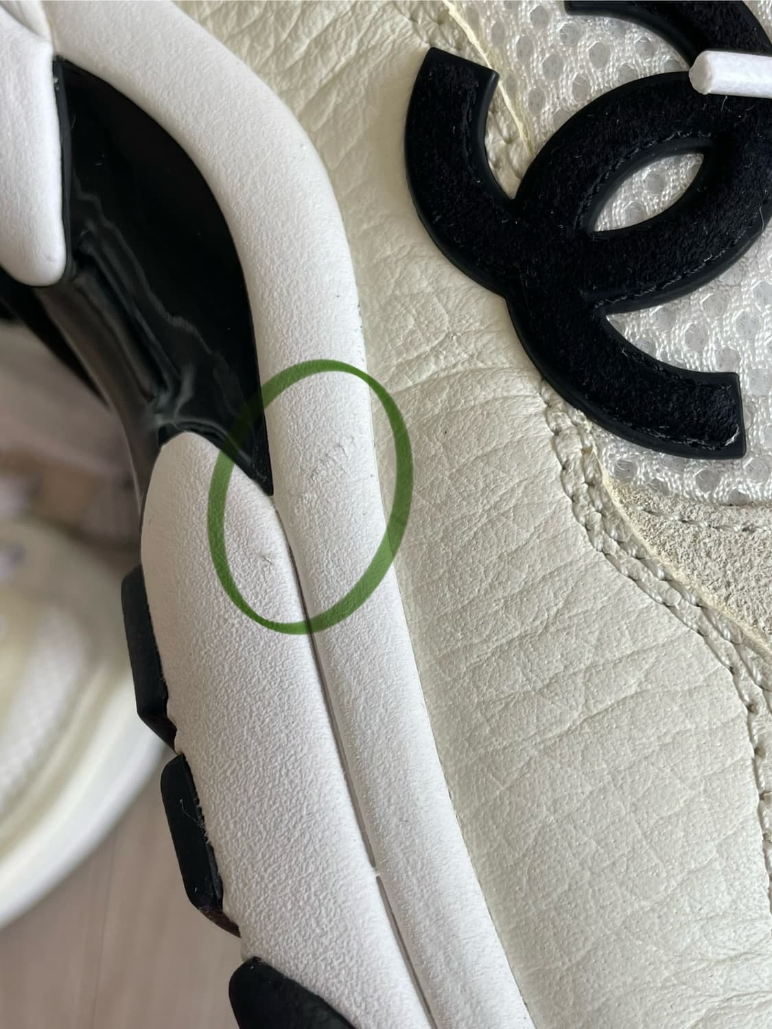 샤넬 CC로고 스니커즈 테니스화 런닝화 G38299 35.5사이즈 상품이미지4