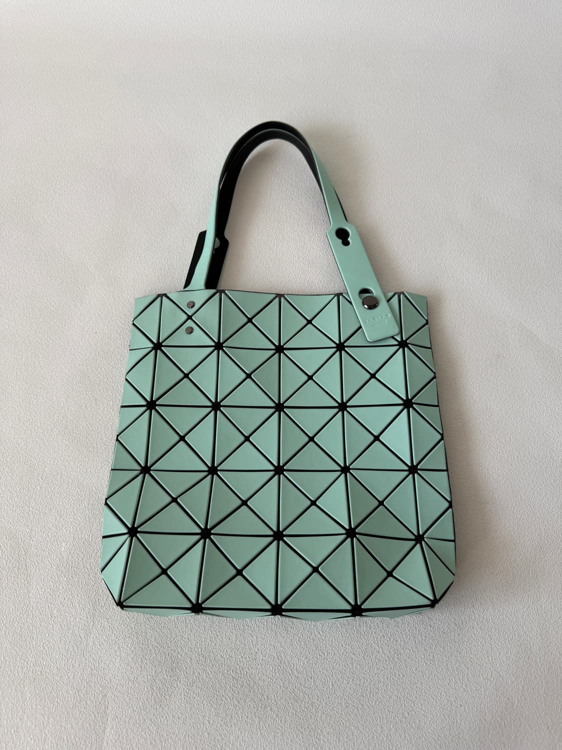 이세미야케(ISSEY MIYAKE) BAOBAO 토트백 상품이미지2